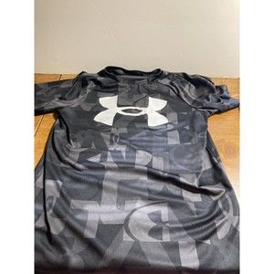 Under Armour Youth Boys M Heatgear Loose T Shirt Grey Black Design